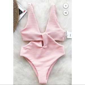 CUPSHE one piece bathing suit